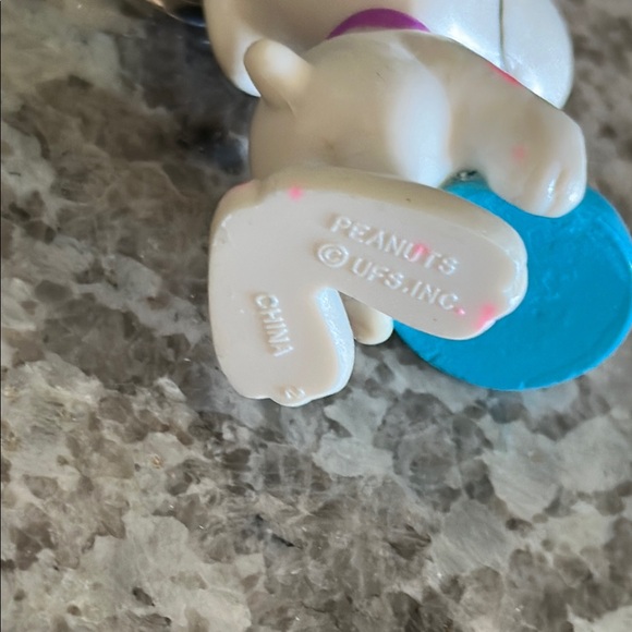 VINTAGE Key Ring Snoopy Easter with Purple Bunny Ears by Applause - Picture 5 of 7